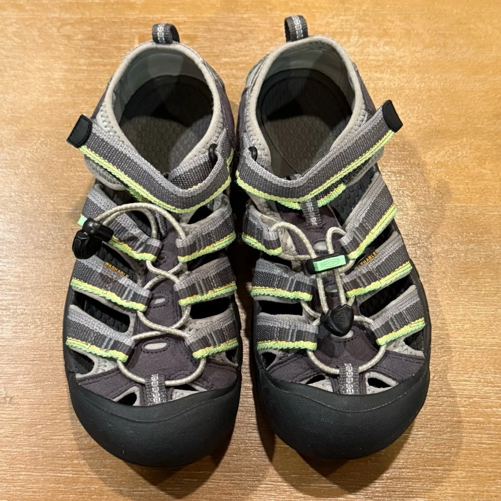 KEEN Big‎ Kids Newport H2 Sandal Racer Gray Sz US 5, EU 37